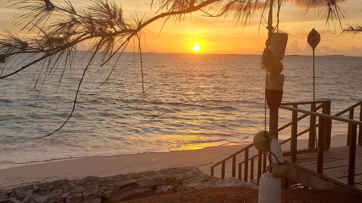 Great Exuma House | Private Oceanfront Home on Tar Bay with Beautiful Private Beach