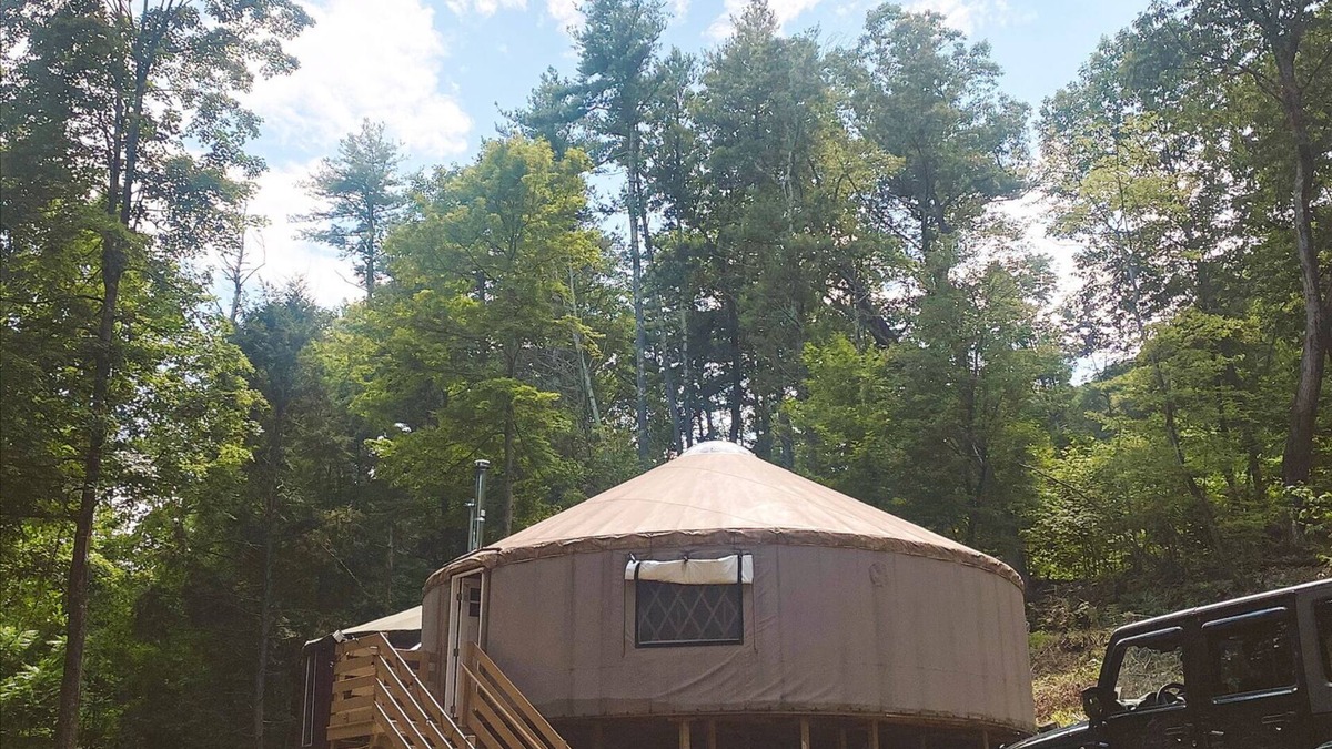 Mount Marion House | Private off grid yurt