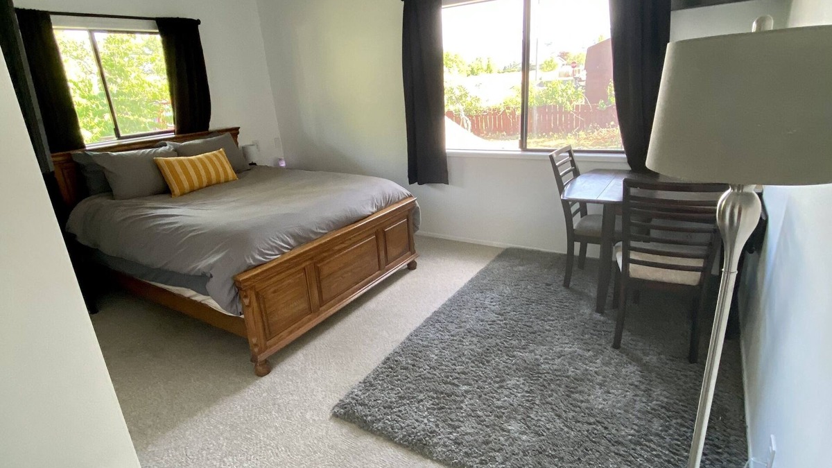 Wenatchee House | Private one bed one bath stay