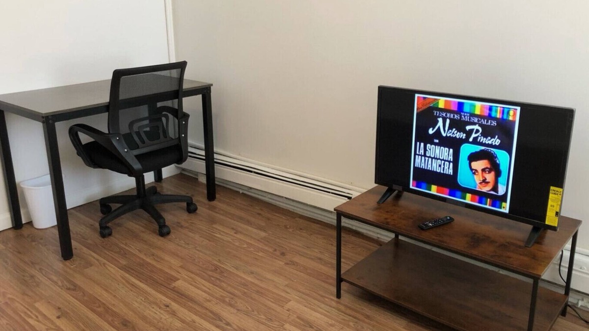 Perth Amboy Apartment | Private one-bedroom one-bathroom apartment with private street entrance in convenient area