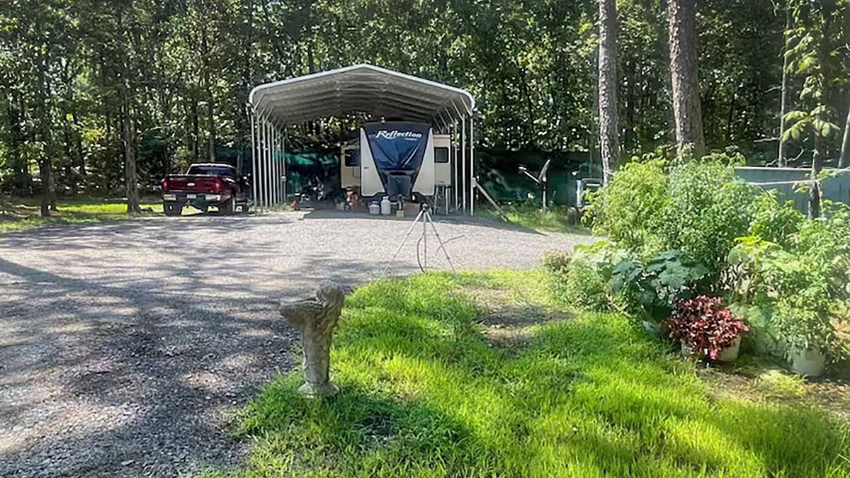 Clinton RV Rental | Private Ozark Mountain Retreat RV Lot for Rent!