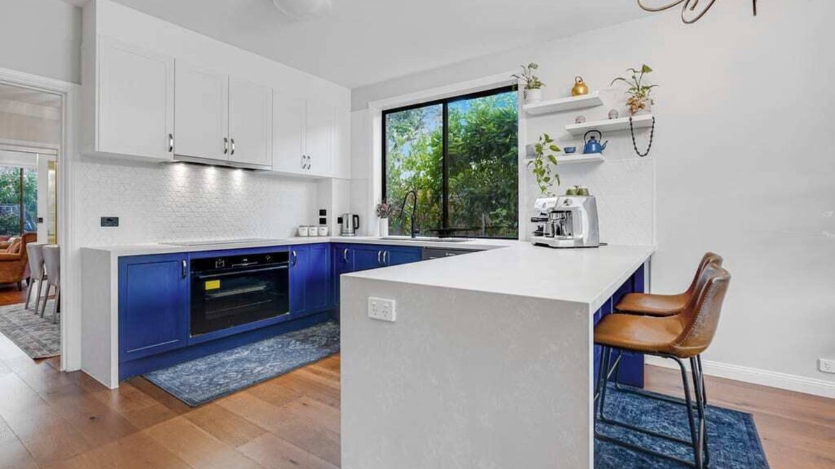 Keysborough House | Private Paradise in Keysborough with pool