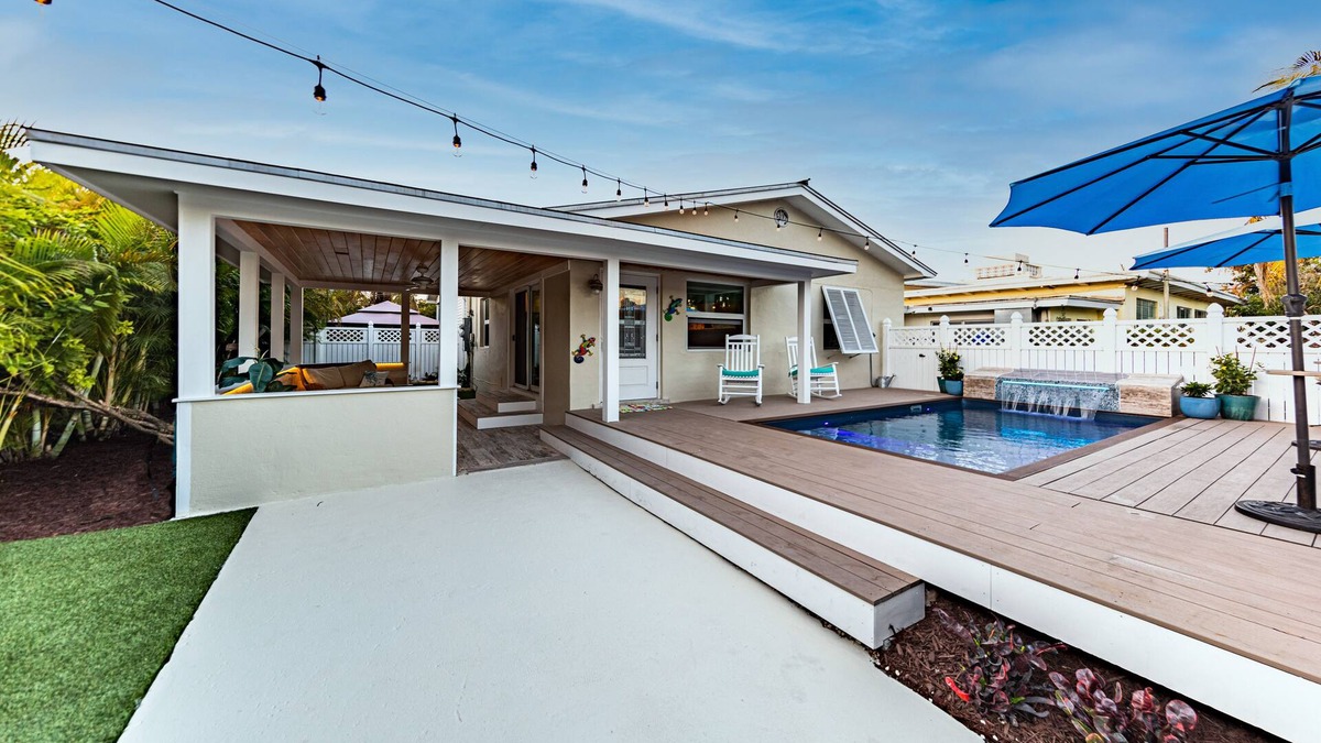 New Town House | Private Paradise with Heated Waterfall Pool