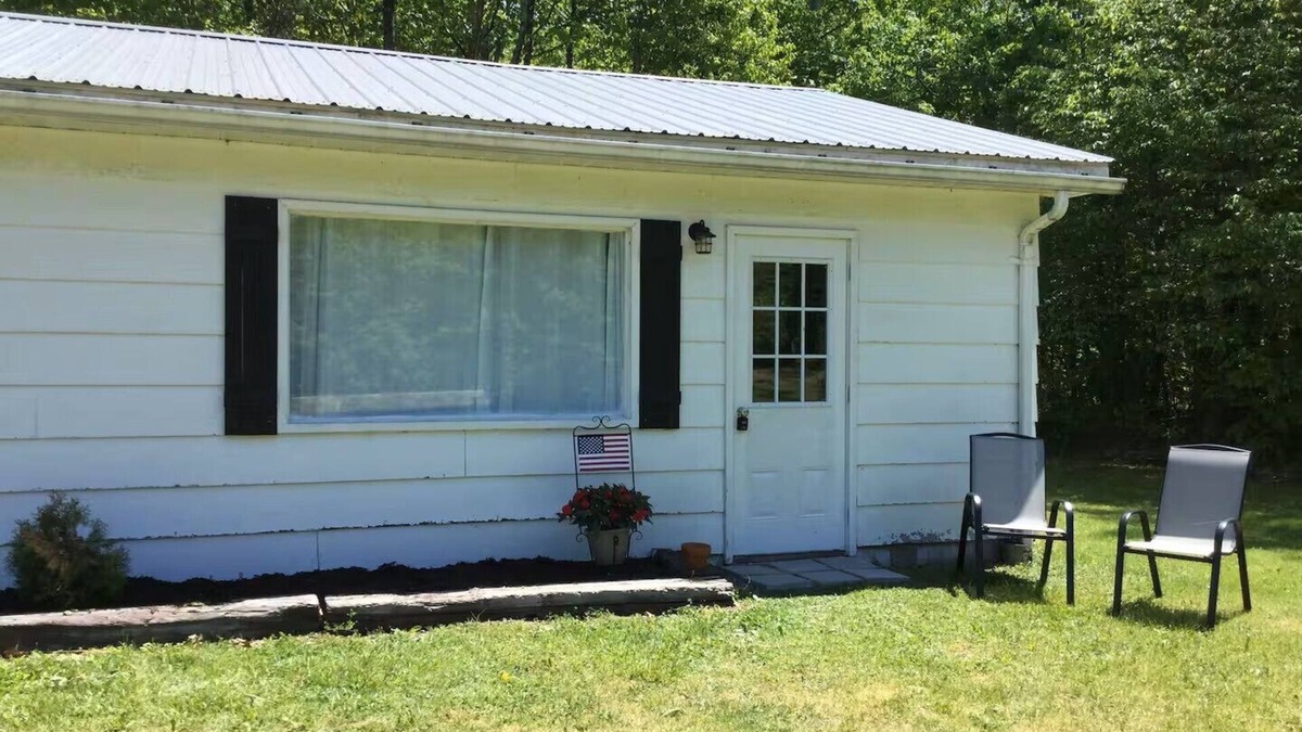 Oil City Apartment | Private & Peaceful 1-bedroom apartment close to Oil Creek State Park