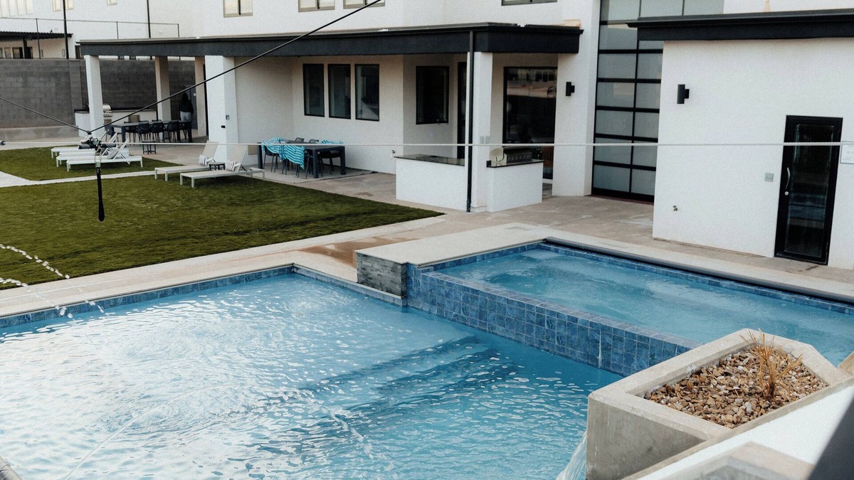 Hurricane House | Private Pickleball, Pools, Trampolines, Theaters, Sauna, Hot Tubs and More!