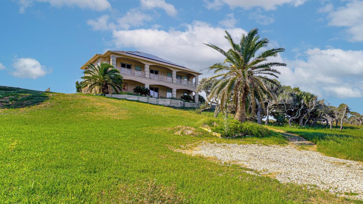 Rockport Villa | Private Pier: Waterfront Fulton Villa!