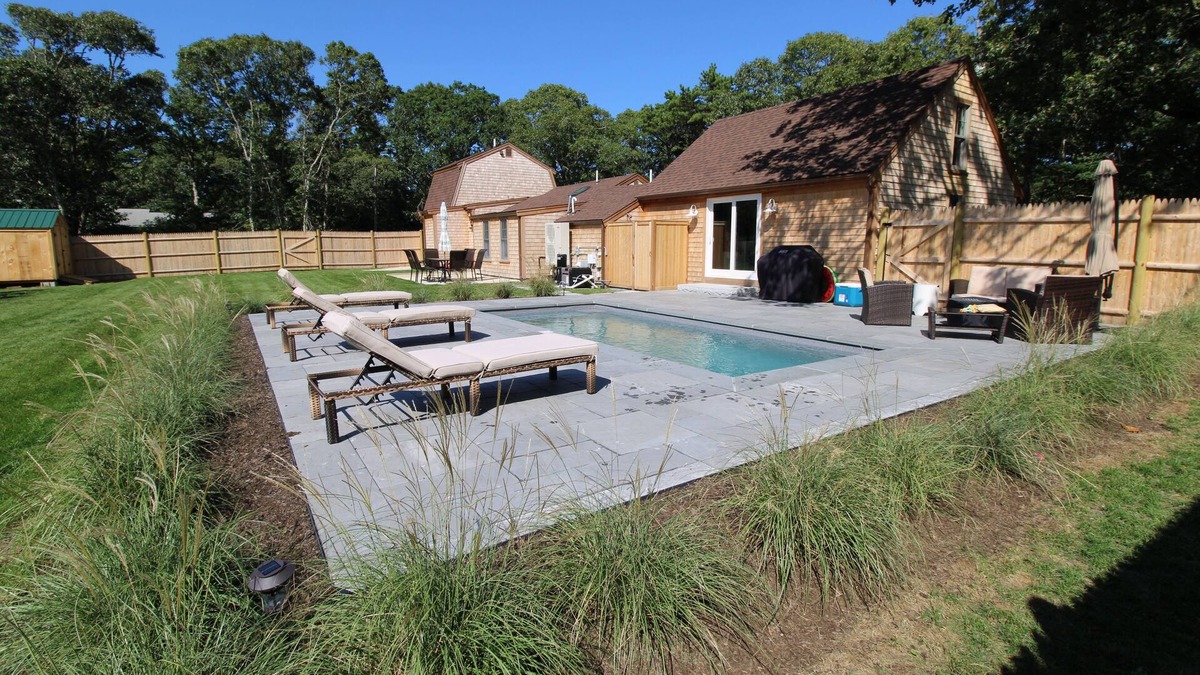 Eastham House | Private Plunge Pool and Large Fenced Yard (2320)