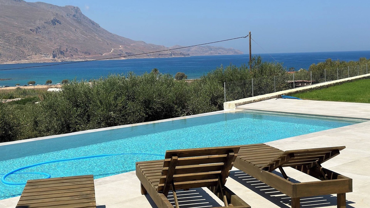 Trachilos Villa | Private Pool, 10 minutes walk from the beach, 3 bedroom villas