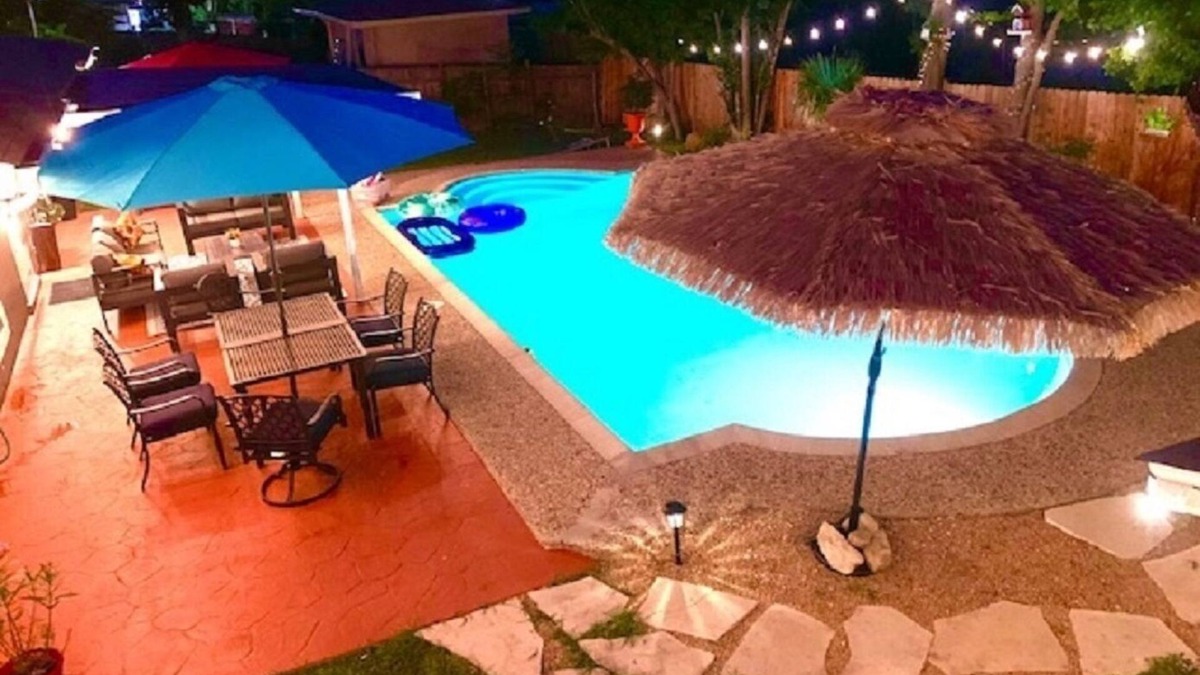 Southside House | Private Pool and game Rm,close to seaworld,Lackland,six flags.