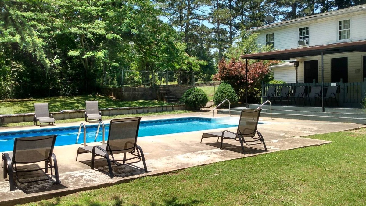 Douglasville House | PRIVATE POOL - Family Fun 6BR 4 BA Complete Privacy on land!