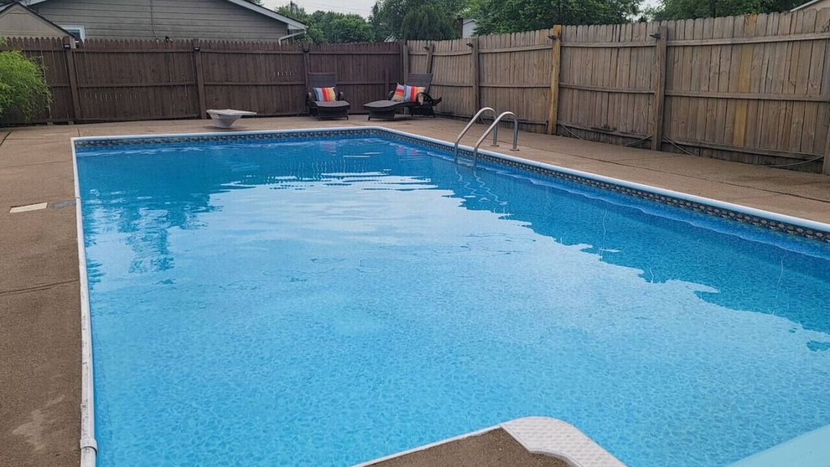 Mason House | Private Pool, Firepit, BBQ - A FUN place to RELAX.