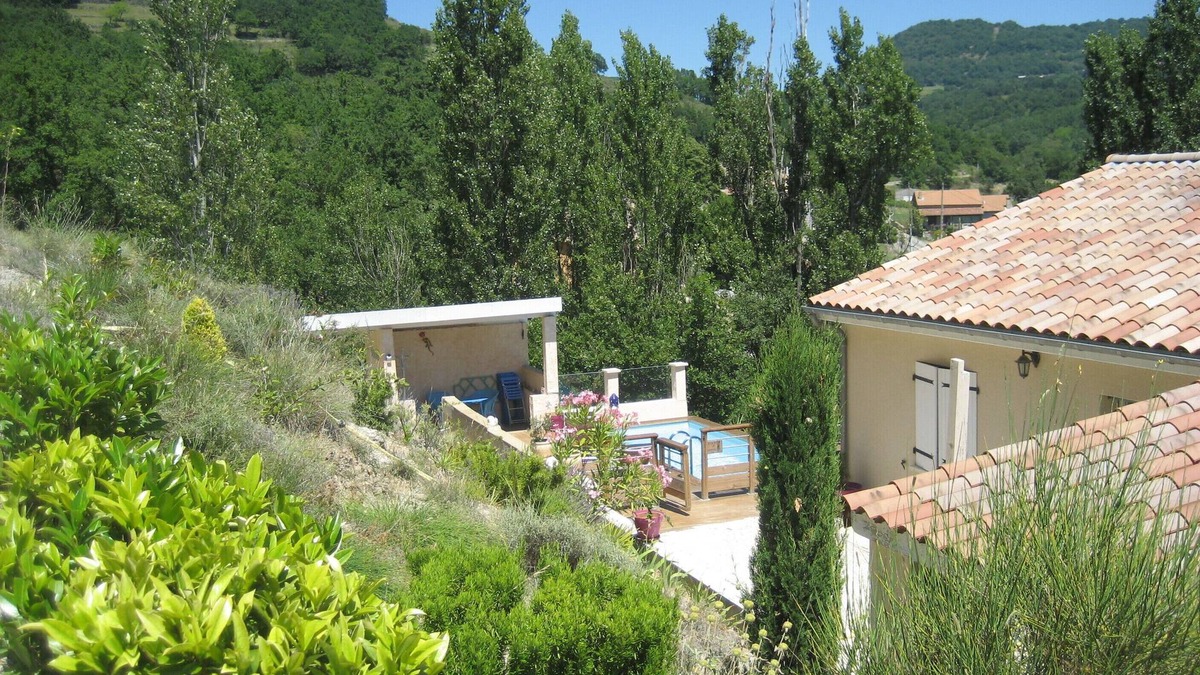 Lussas Cottage | Private pool for 4 people, air conditioning, landscaped garden and superb view