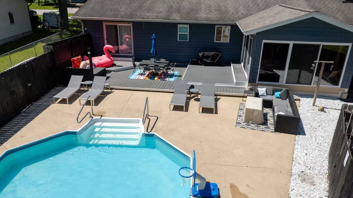 Fennville House | Private Pool - Game Room - Movie Room- Pool is closed!