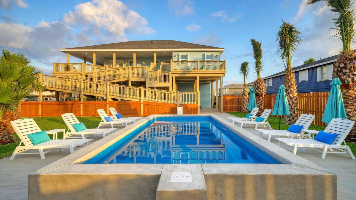 Leeward Sands House | Private Pool, Game Room | Golf Cart Zone, Boat Parking | Beacharita by AvantStay