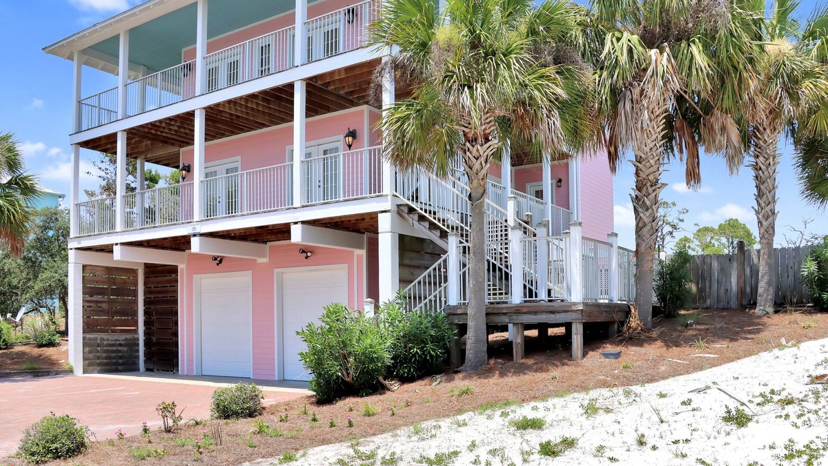 Seagrass House | Private Pool, Gulf View in Gated Community ~ Love You More