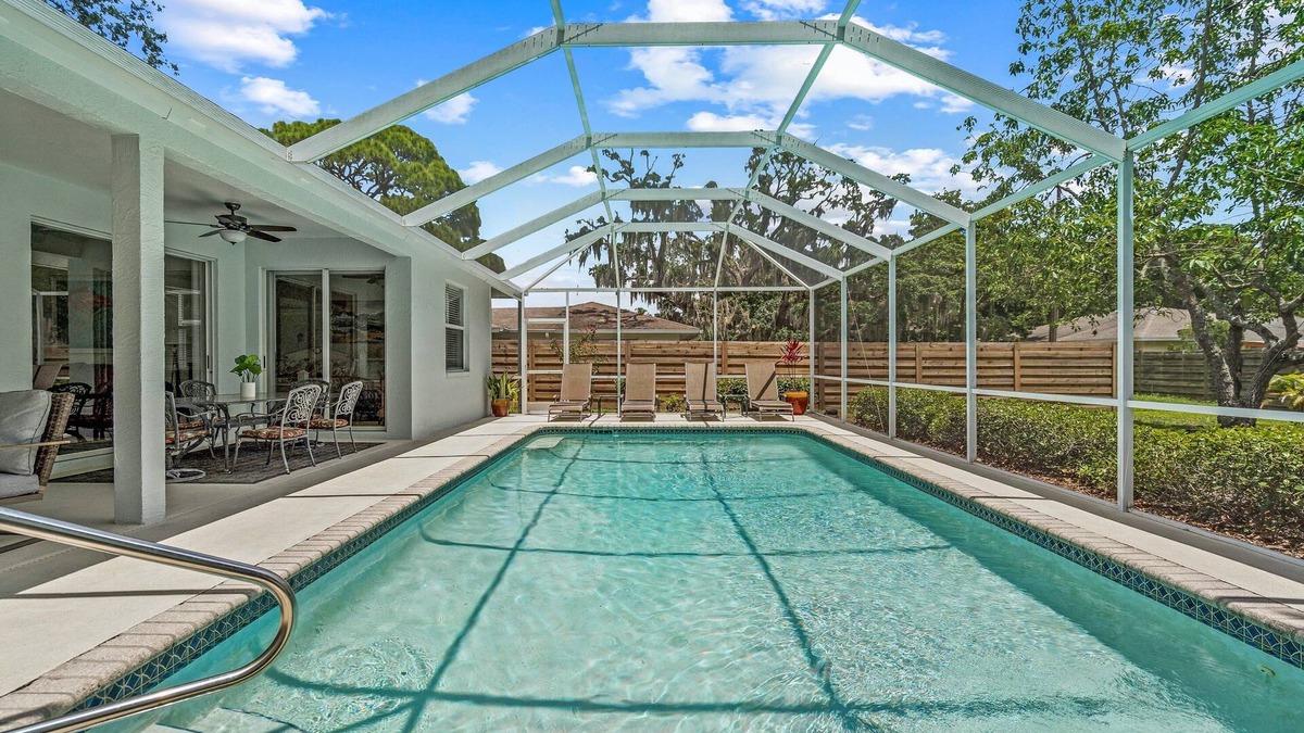 Trailer Estates House | Private Pool Home Hideaway in Palm Aire. Close to all Sarasota has to offer.