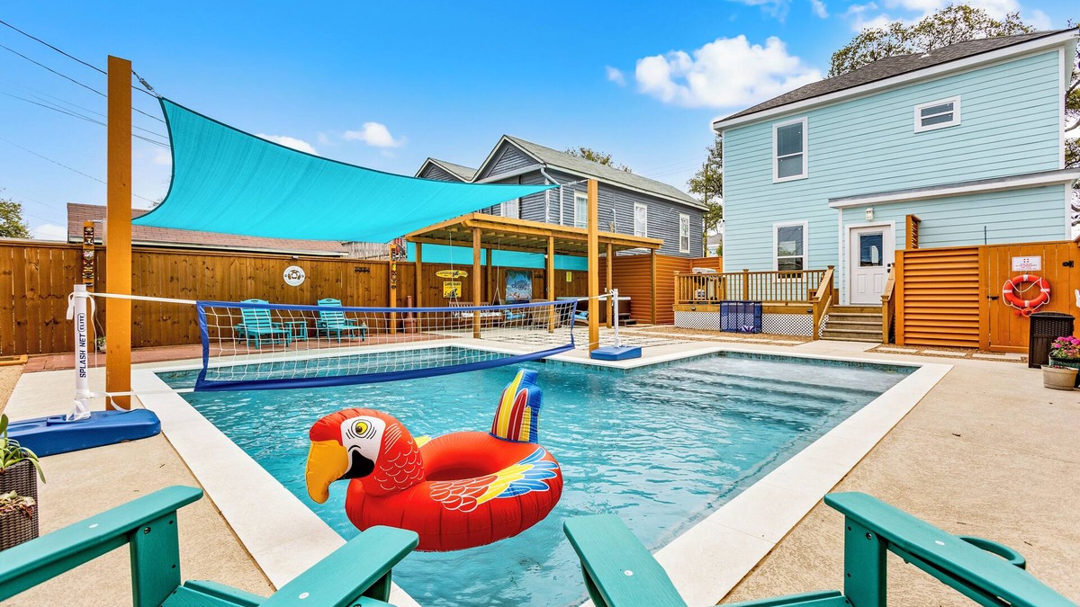 San Jacinto House | Private Pool - Hot Tub - Fire Pit - Noon Check Out - Veteran Discounts