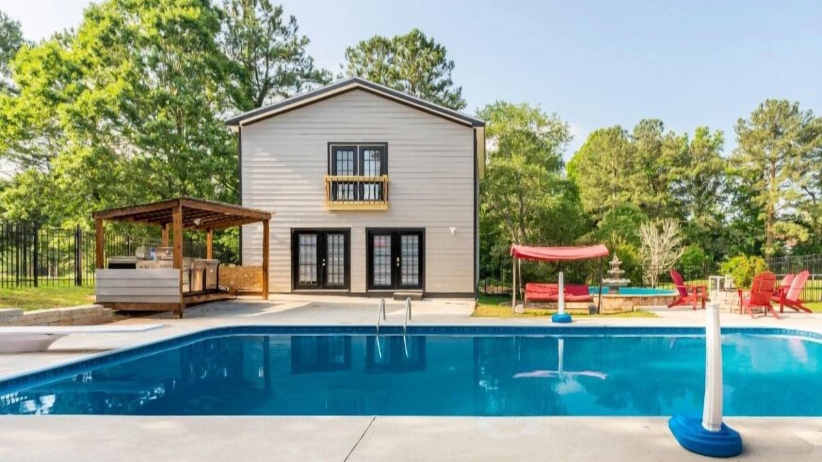 Jonesboro House | Private Pool House and Pool Outdoor Oasis