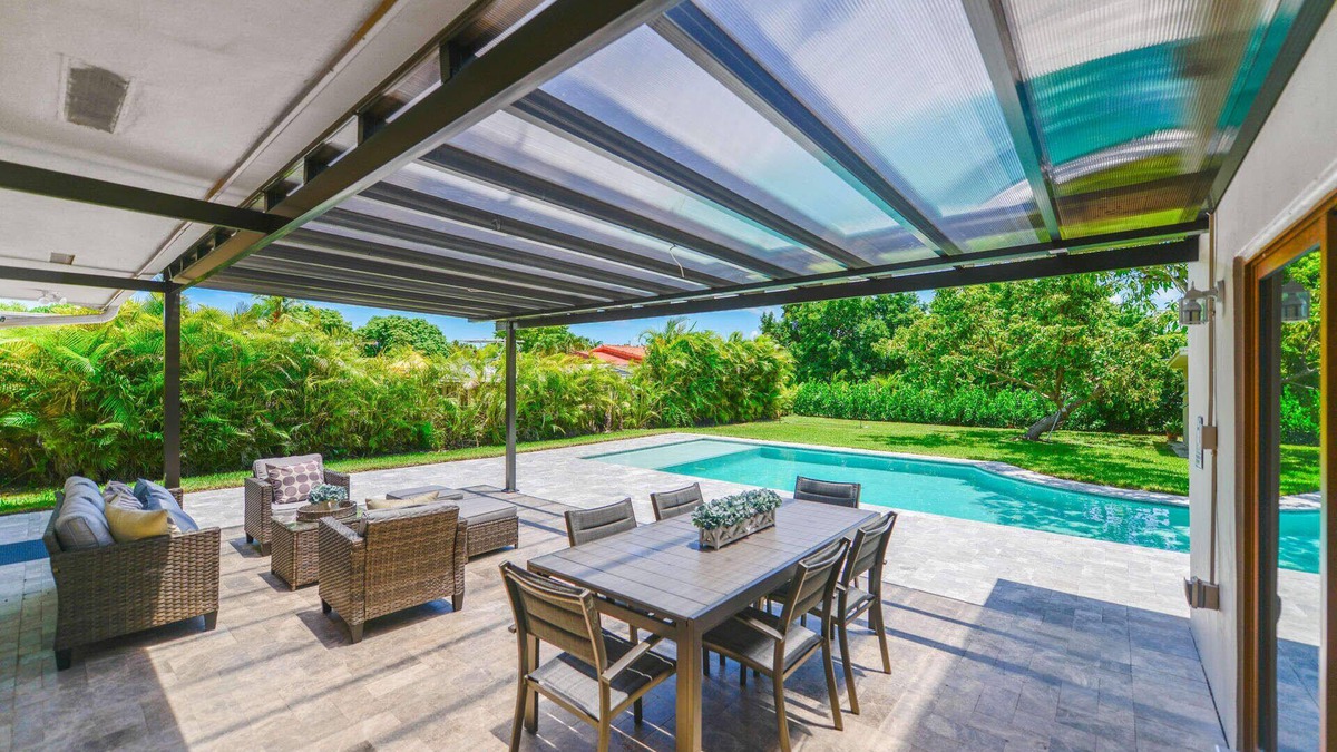 Olympia Heights House | Private Pool House w/4BR in Westchester Miami