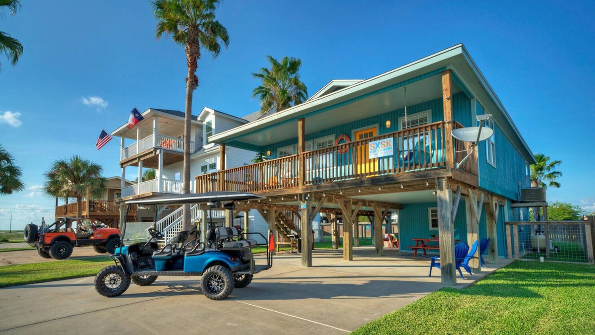 Leeward Sands House | Private Pool, Large Yard, Game Room, Balcony | South By Sunkissed by Avantstay
