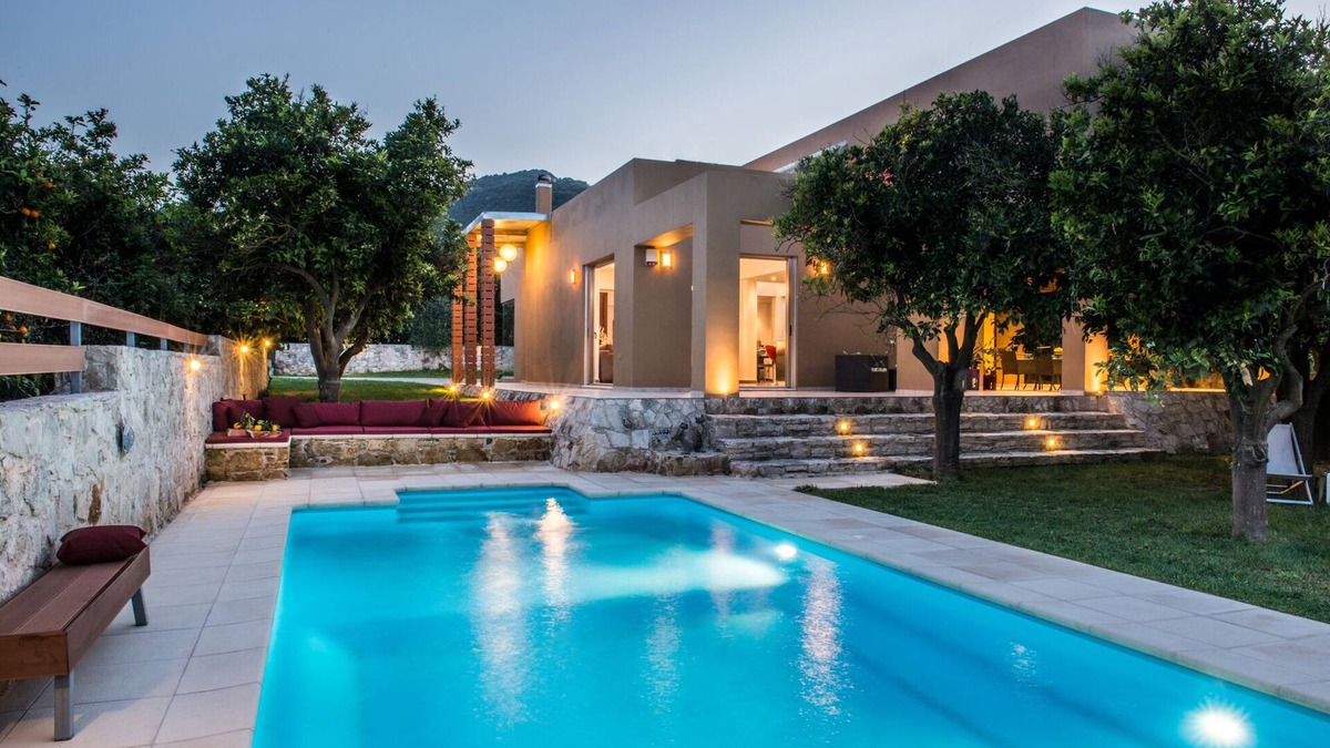 Agia Villa | Private Pool ★ Lux Villa ★ Jacuzzi & Gym ★ 3 Bedrooms