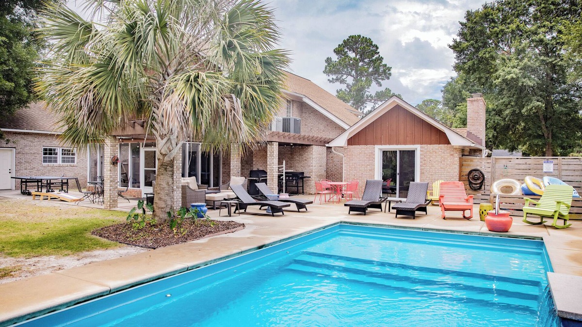 Kings Grant House | Private Pool Oasis near Beaches