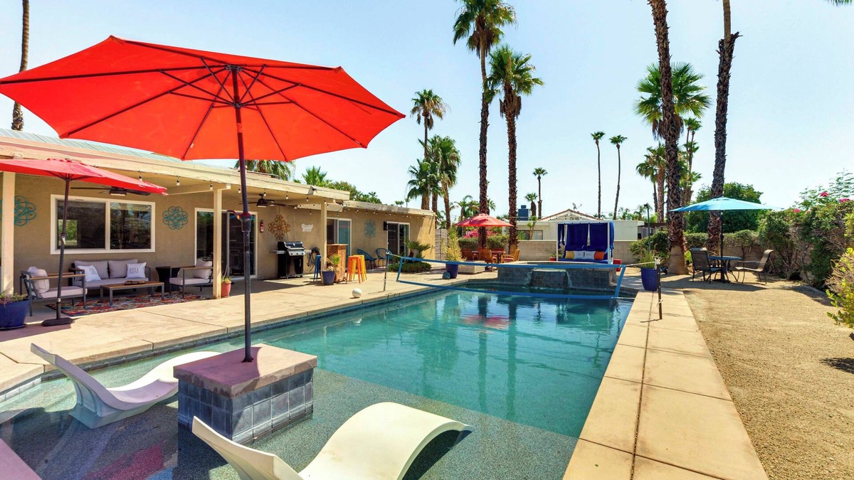 Vista Norte House | Private Pool & Putting Green: Palm Springs Home!