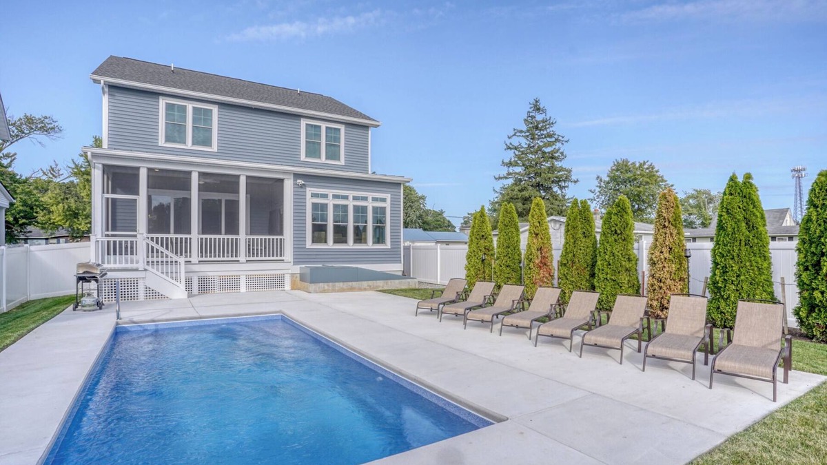 Rehoboth Beach House | Private Pool Rehoboth Beach House Seven Bedrooms!