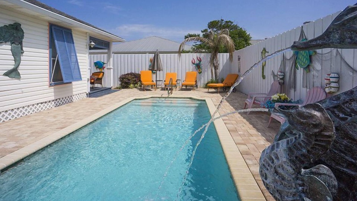 Crystal Beach Cottage | Private Pool, Small pets welcome, walk to beach, bikes and golf cart included