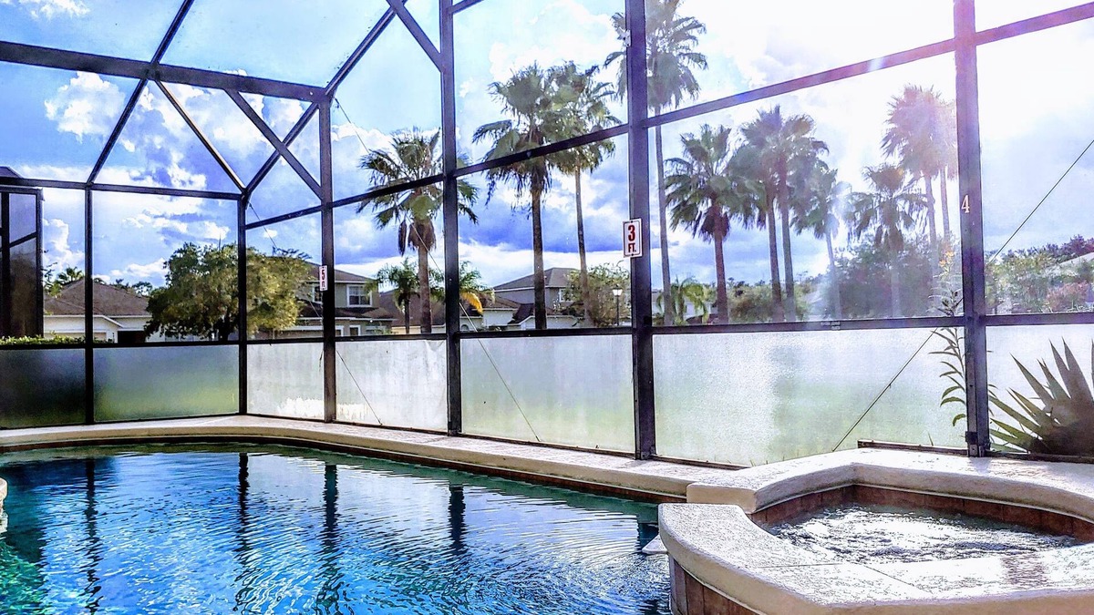 Kissimmee Villa | Private Pool & Spa Only 8 mi to Disney! Gated Community Book 7+ Nights & Save!