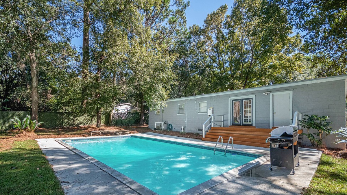 Tallahassee House | Private Pool - Walk to FSU Campus - Hot Tub