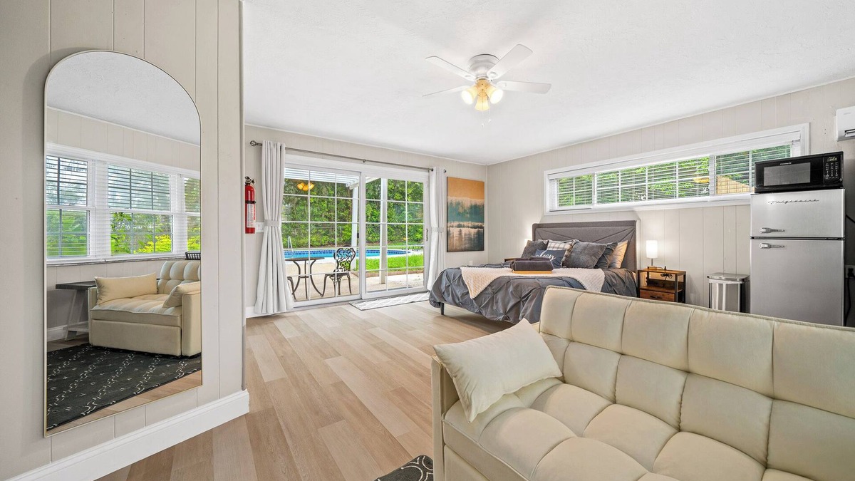 Fort King District Apartment | Private Poolside Guesthouse Suite! Prime Ocala Location!