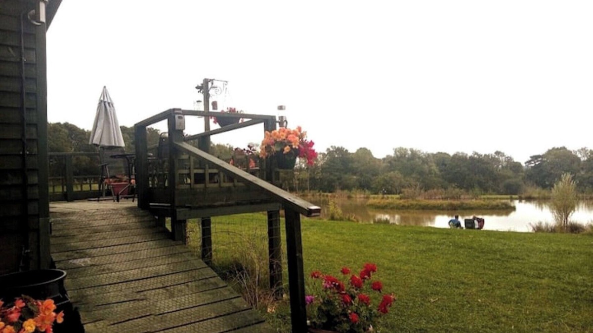Hadlow Down House | Private, quiet en-suite hut, glorious views to South Downs, wild swimming.