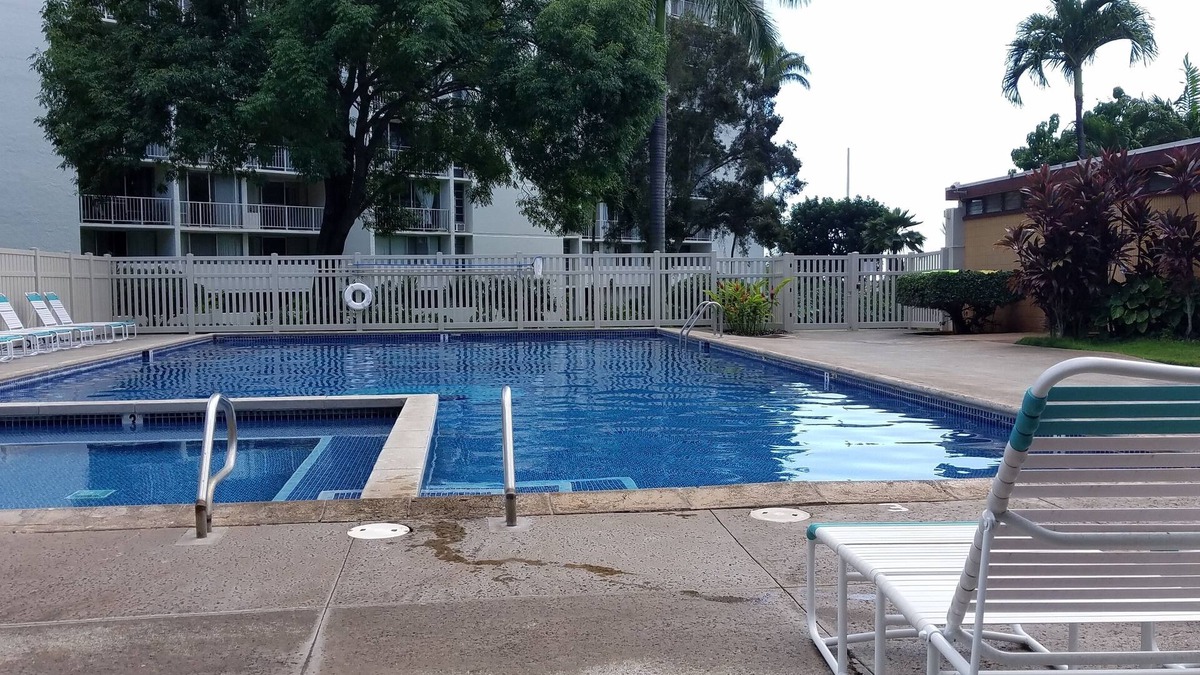 Waimalu Condo | Private, Quiet +Kitchen, Inside Laundry, Prkg/Pool/Hot Tub, best of Affordable!