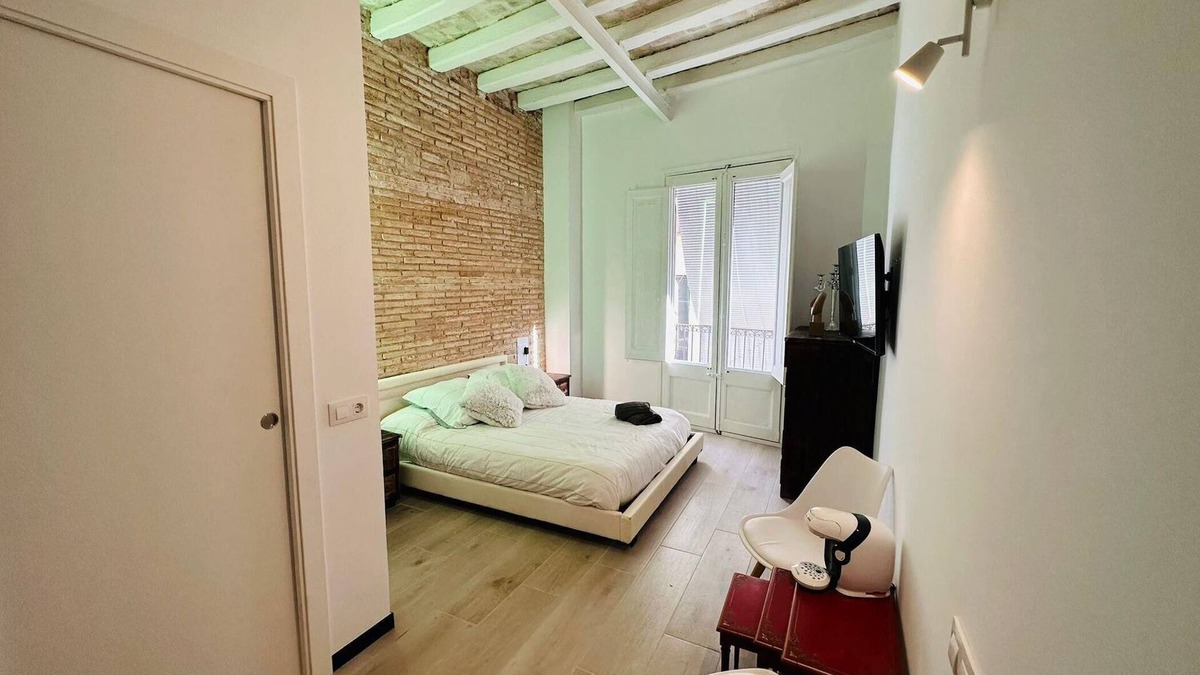Vilanova I la Geltru Apartment | Private room with several common areas