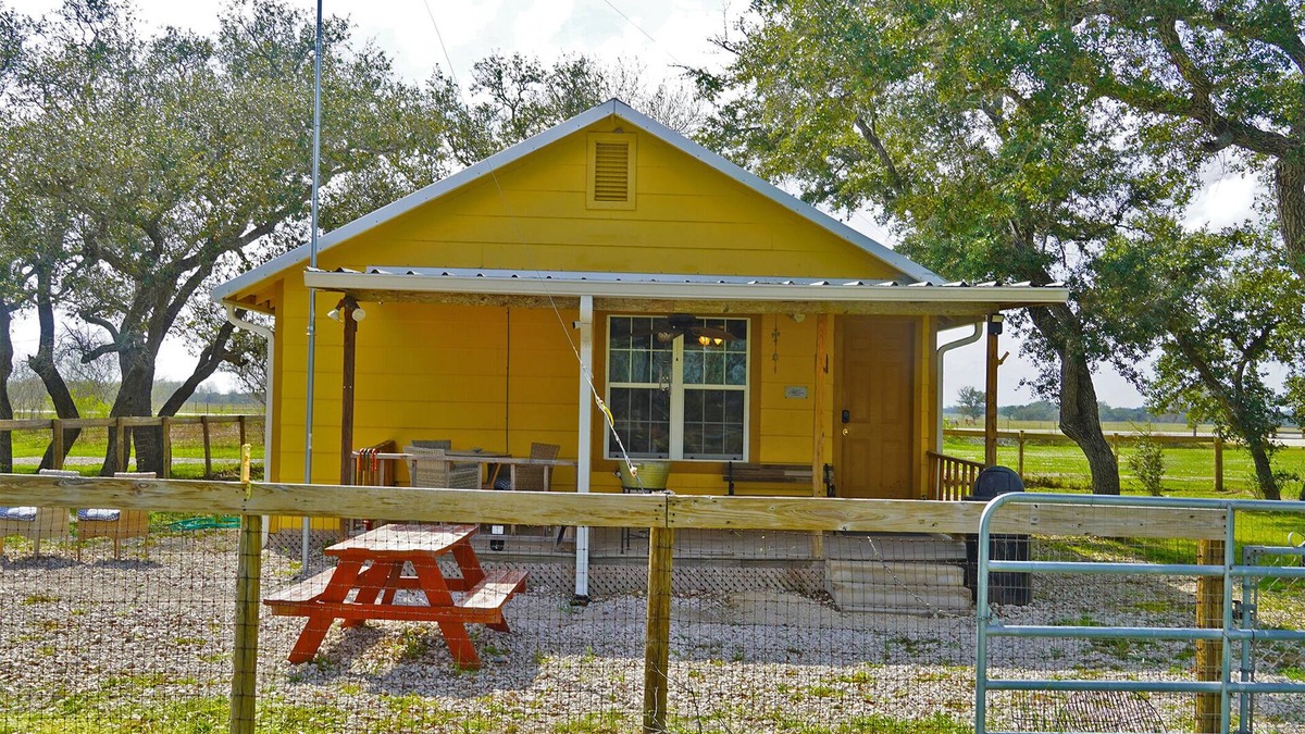 McFaddin Cabin | Private Ranch Home