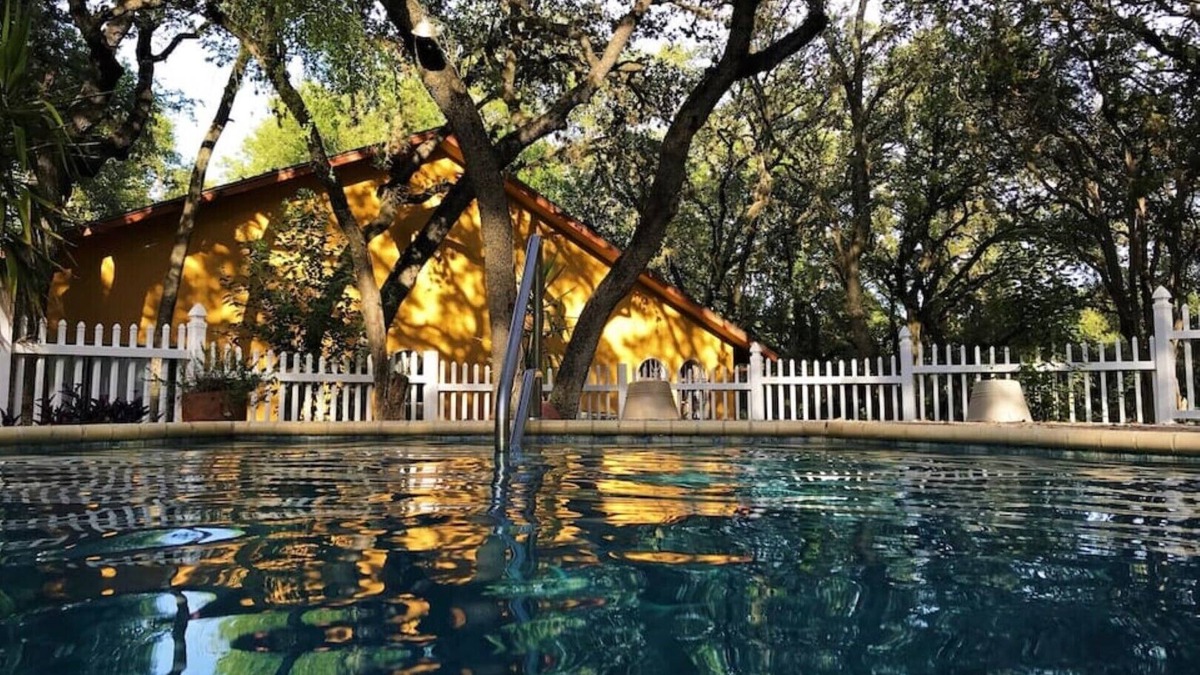 Helotes House | PRIVATE, RELAXING , AND A UNIQUE HOME EXPERIENCE