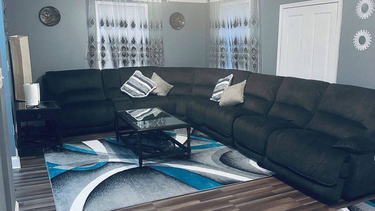 Hagerstown House | Private, Relaxing, quite, 3 Bedroom Unit, sleeps 6 to 8 people