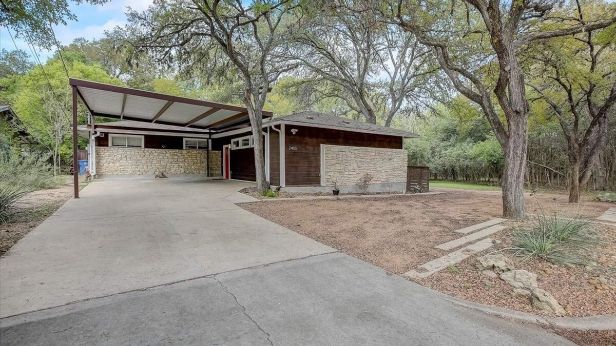 Parker Lane House | Private & Renovated Gem - Located Minutes from Downtown Austin