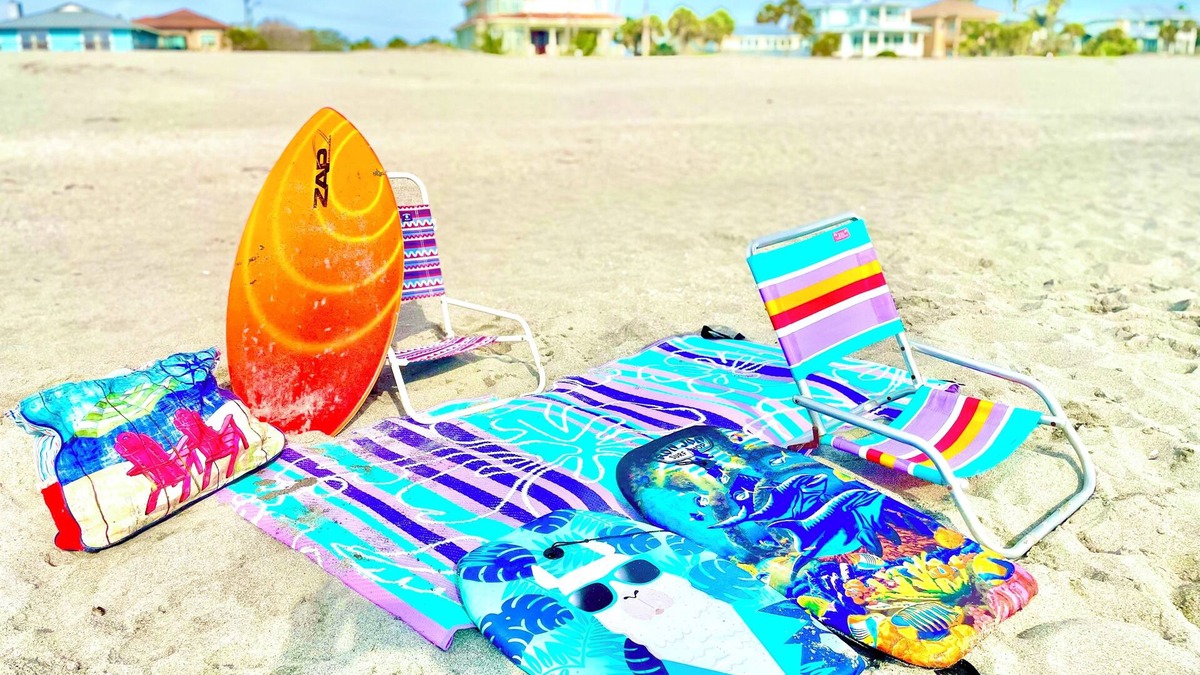 South Venice House | Private retreat! Steps to Shamrock Park, intercoastal & trail, 4 miles to beach!