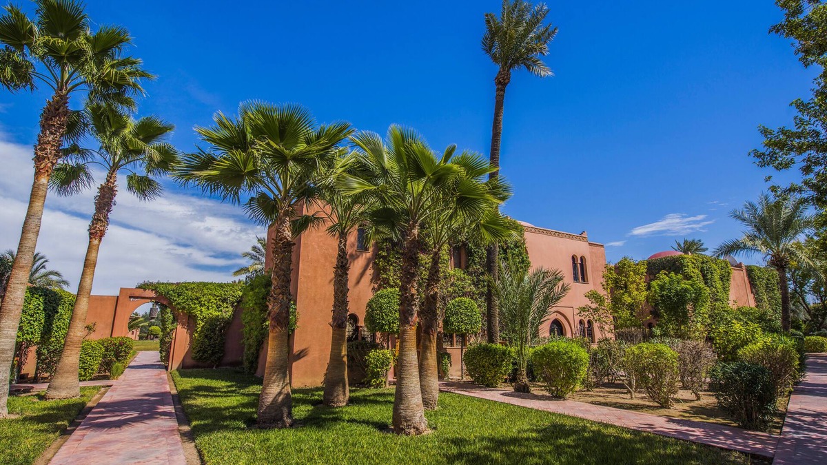 Palmeraie House | Private Riad with swimming pool and gardens,