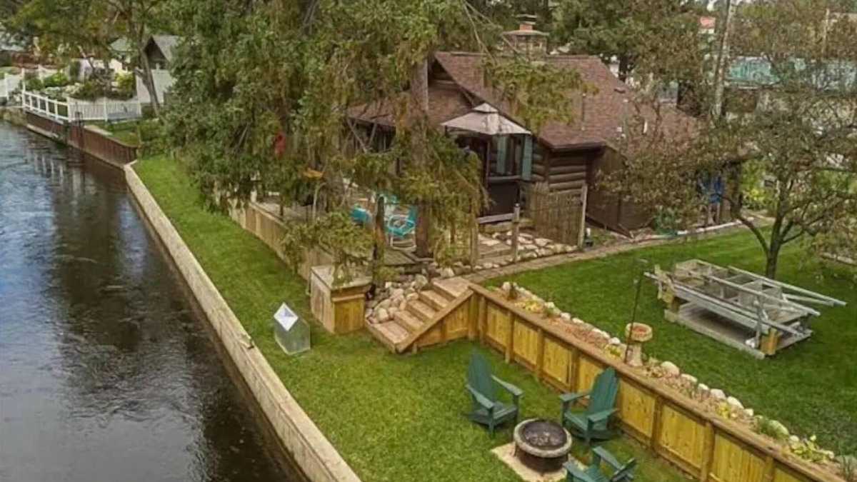 Indian River Cabin | Private River Frontage Cabin! 🌲🚣‍♂️ Paddle, Float, and Relax to Burt Lake!