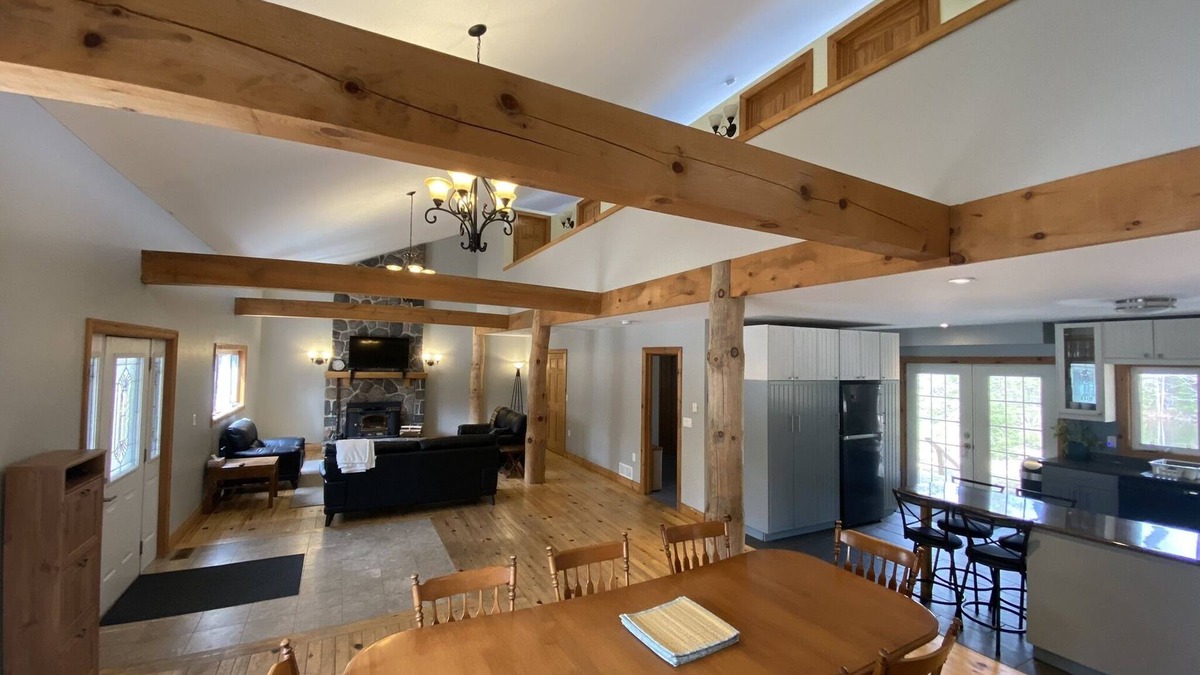 Ramara Cottage | Private River Front Cottage
