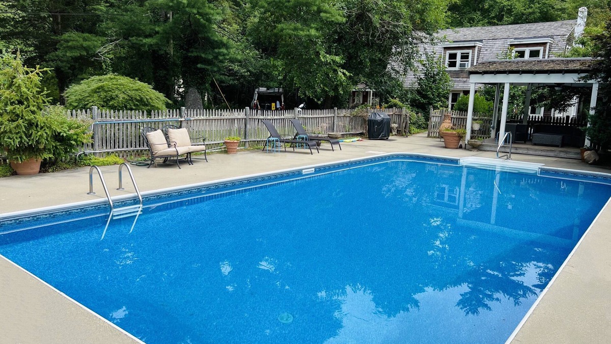 Hope Valley Cottage | Private Riverfront w Pool/Hot Tub/Cabins. Sanctuary for Family/Friend Gatherings