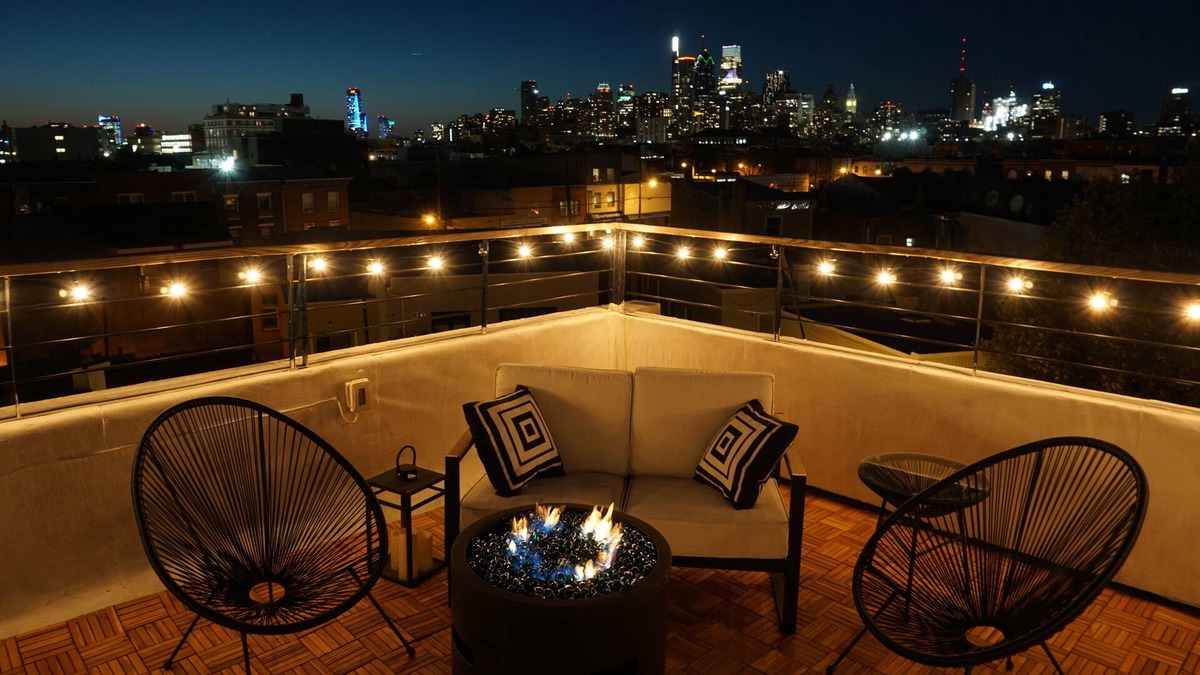 Passyunk Square House | Private Rooftop with Sunset & City Skyline
