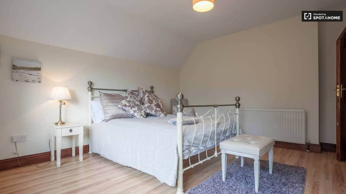 Sutton Cross Resort | Private room ∙ 1 guest