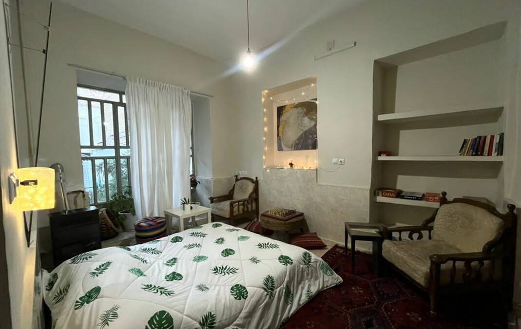 Shīrāz Resort | Private room ∙ 3 guests
