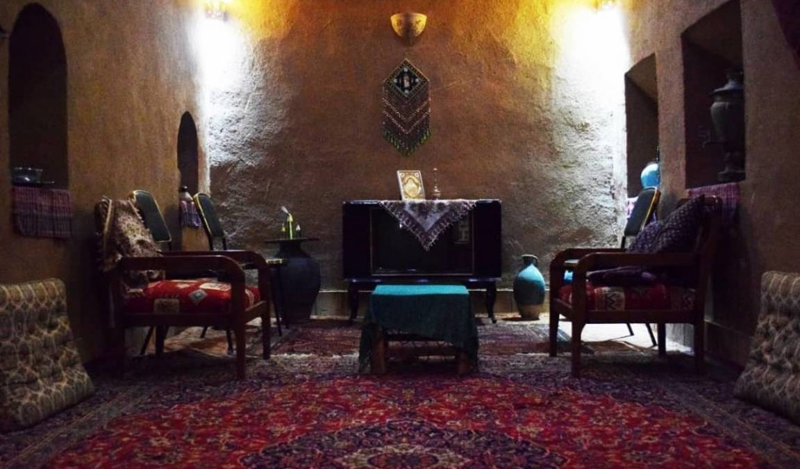 Ashkez̄ar Resort | Private room ∙ 4 guests