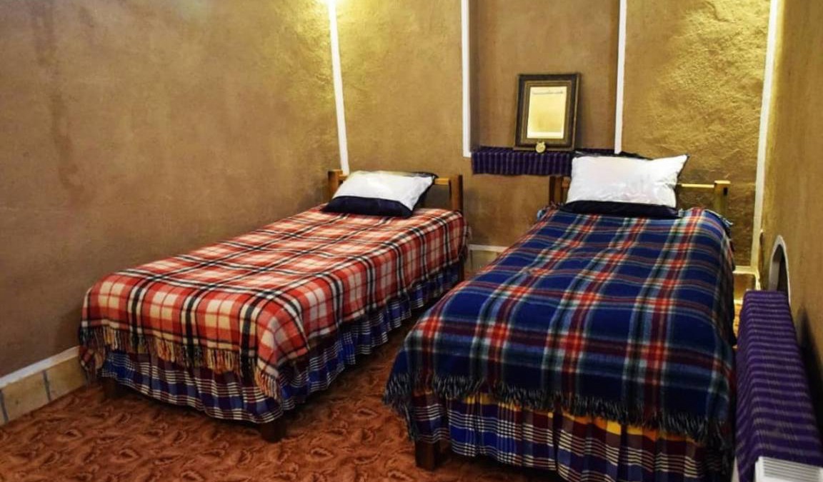 Ashkez̄ar Resort | Private room ∙ 4 guests
