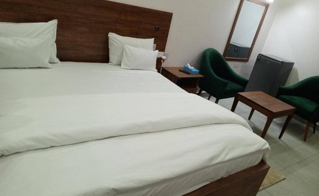 Remera Resort | Private room ∙ 8 bedrooms ∙ 2 guests